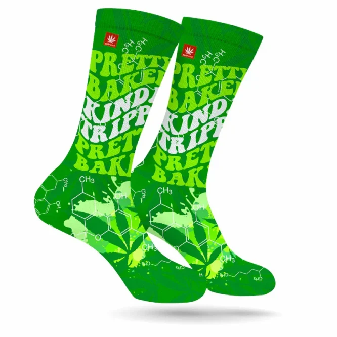 PRETTY-BAKED-GREEN-SOCKS_900x